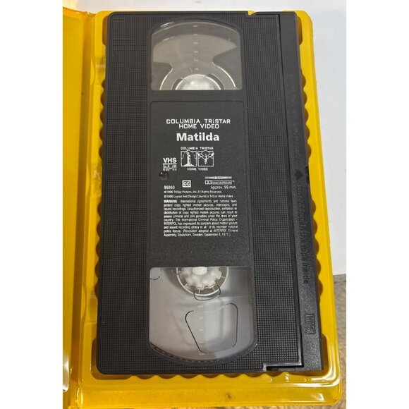 Matilda VHS Tape Columbia TriStar Home Video 1996 Family Classic Danny DeVito - Picture 4 of 6
